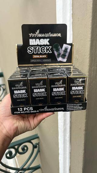 Mask Stick Total Black Yoyo Maquiamor